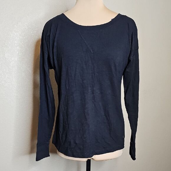 NWT Abercrombie Soft AF tee Black Long Sleeve Raglan Tee Top Medium - Picture 1 of 7